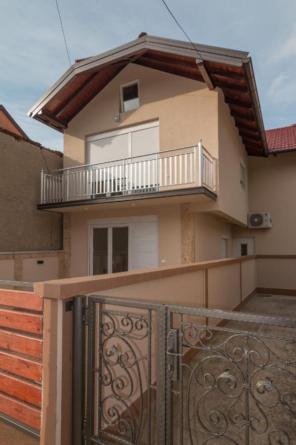 Apartment Lili Баїна-Башта Екстер'єр фото
